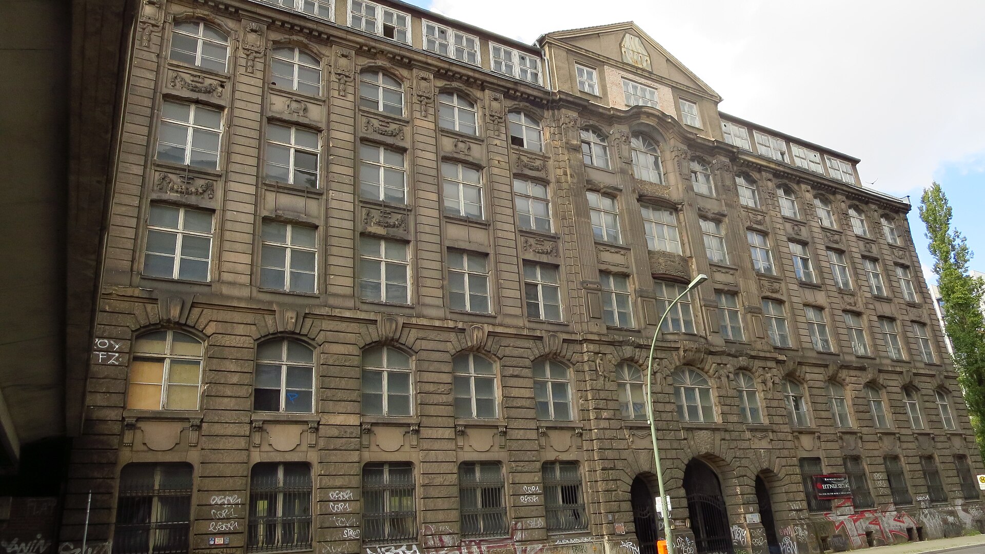 ehem. Verwaltungsgebäude der Julius Pintsch AG