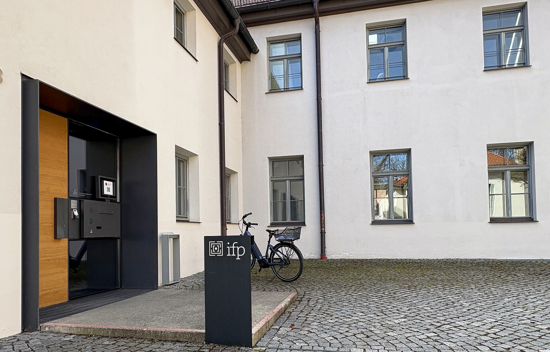 IFP Institut zur Förderung publizistischen Nachwuchses